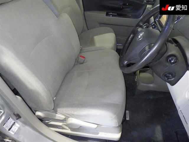 TOYOTA PASSO SETTE