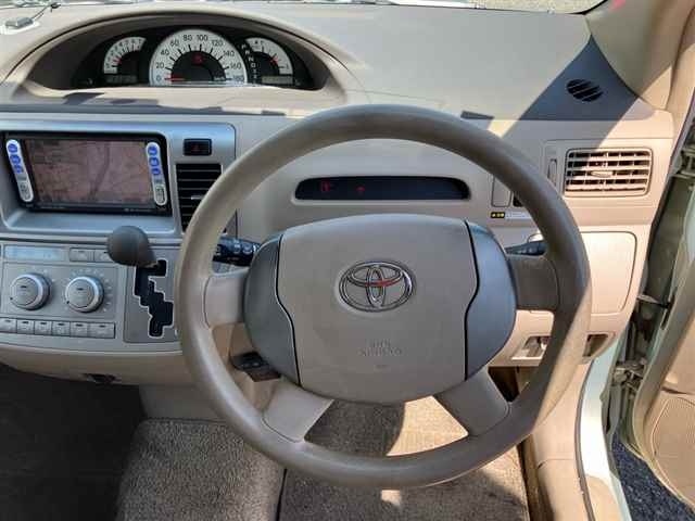 TOYOTA RAUM