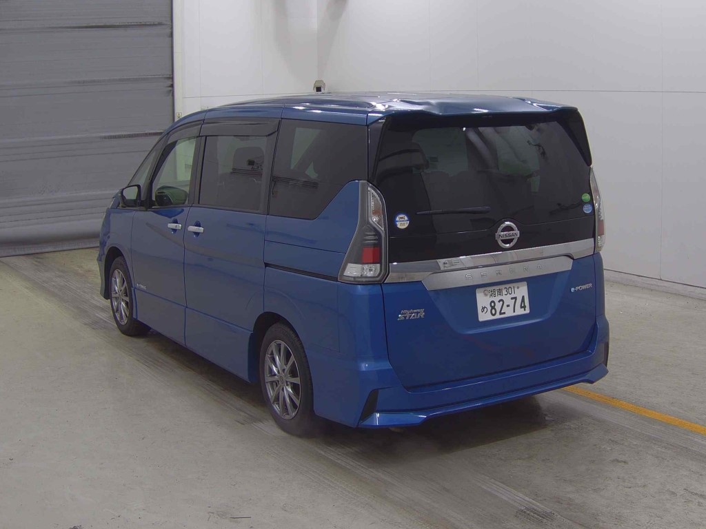 NISSAN SERENA