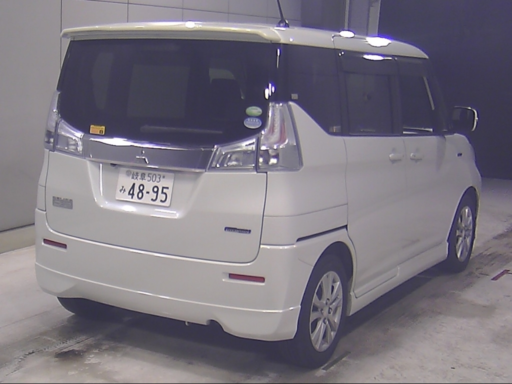 MITSUBISHI DELICA D:2