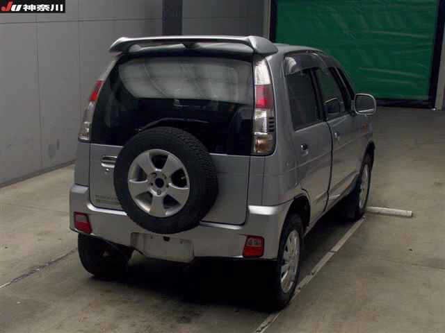 DAIHATSU TERIOS KID