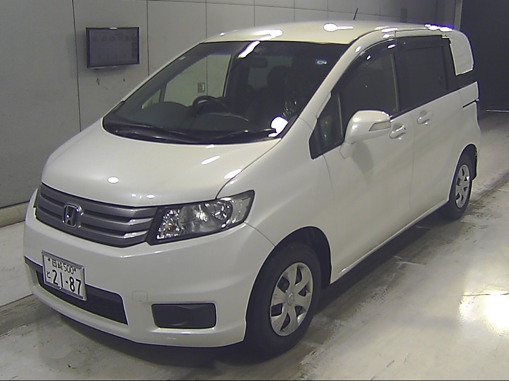 HONDA FREED SPIKE