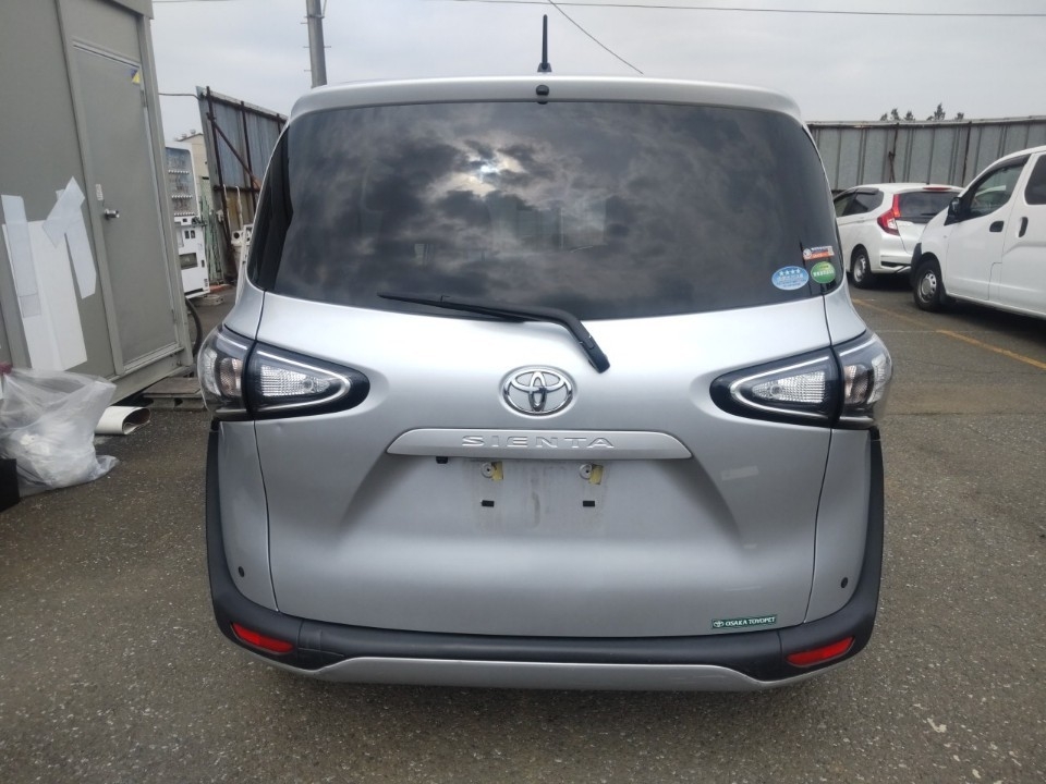 TOYOTA SIENTA