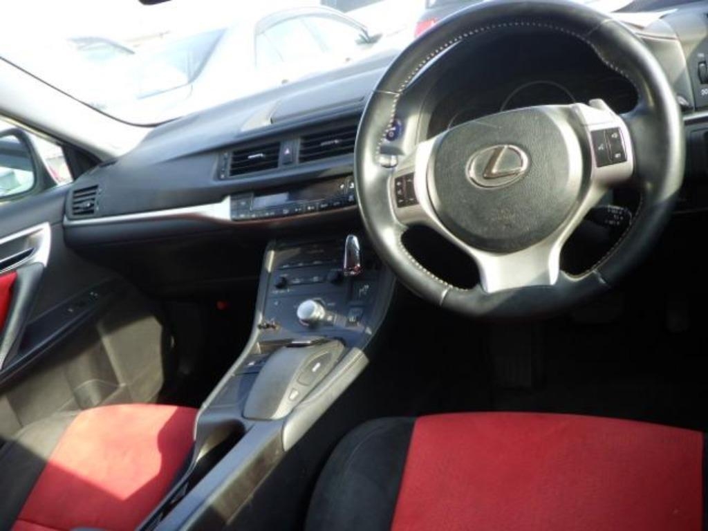 LEXUS CT200H