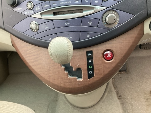 MITSUBISHI GRANDIS