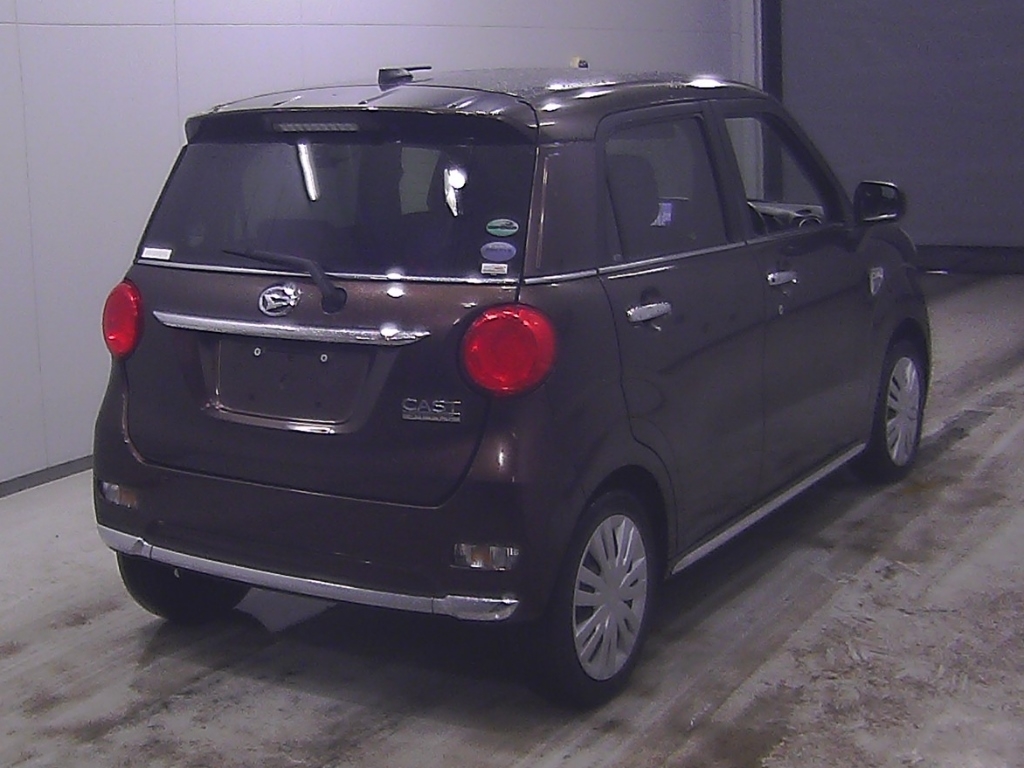 DAIHATSU CAST