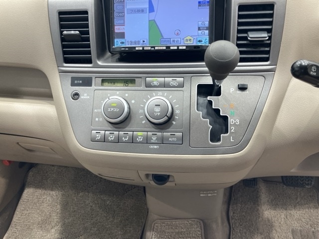 TOYOTA RAUM