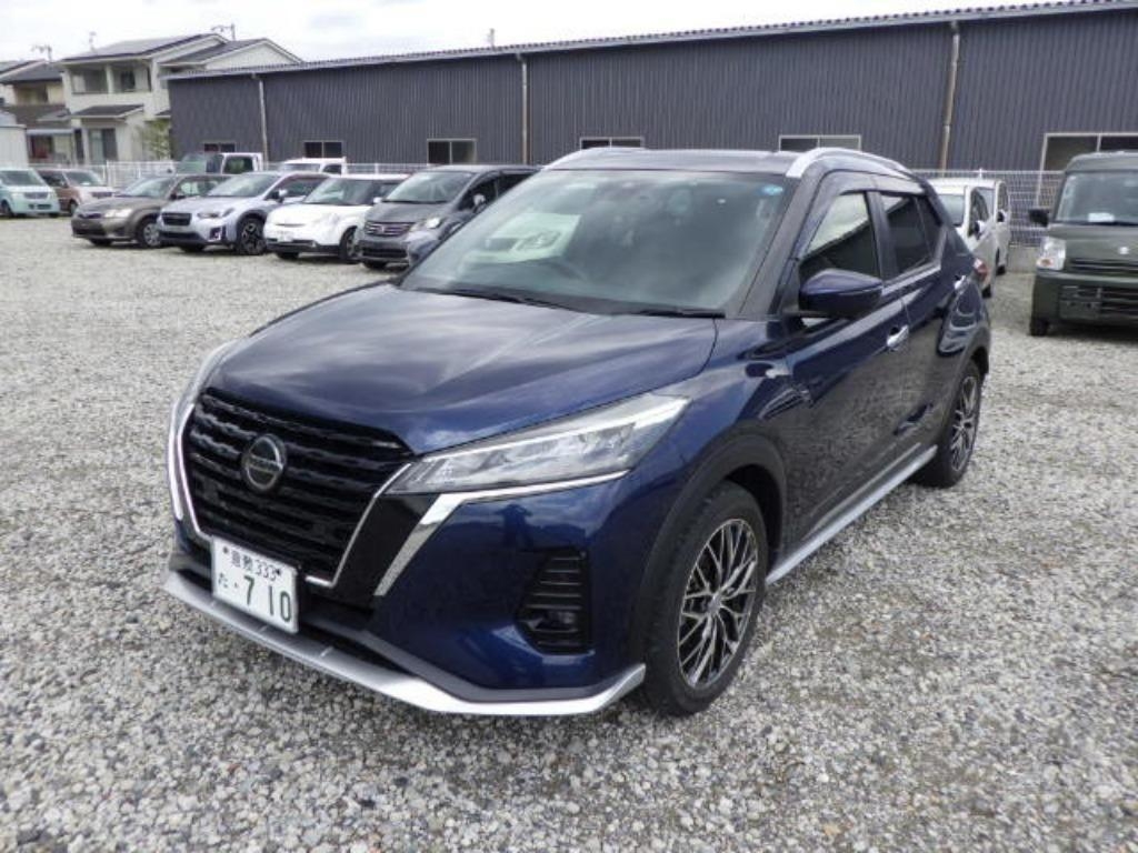 NISSAN KICKS