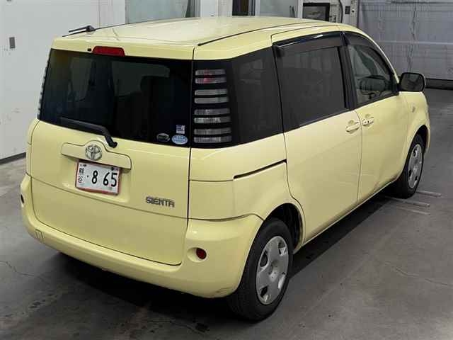 TOYOTA SIENTA