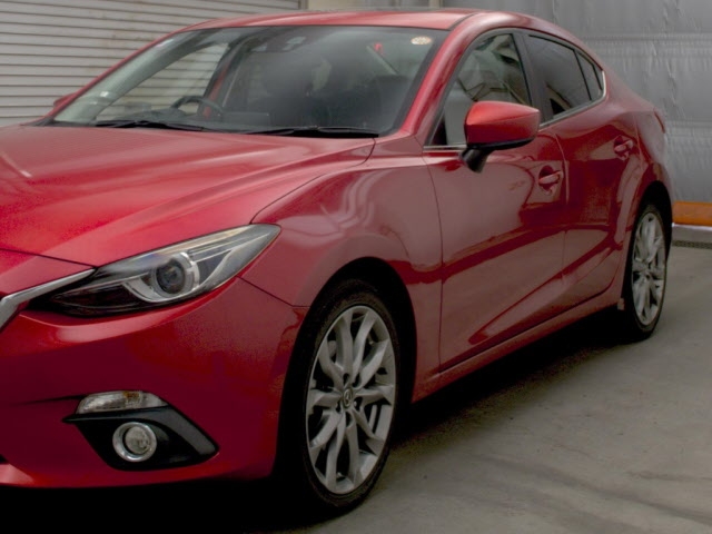 MAZDA AXELA