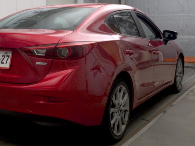 MAZDA AXELA