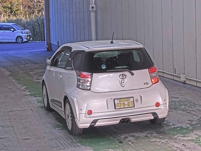TOYOTA IQ