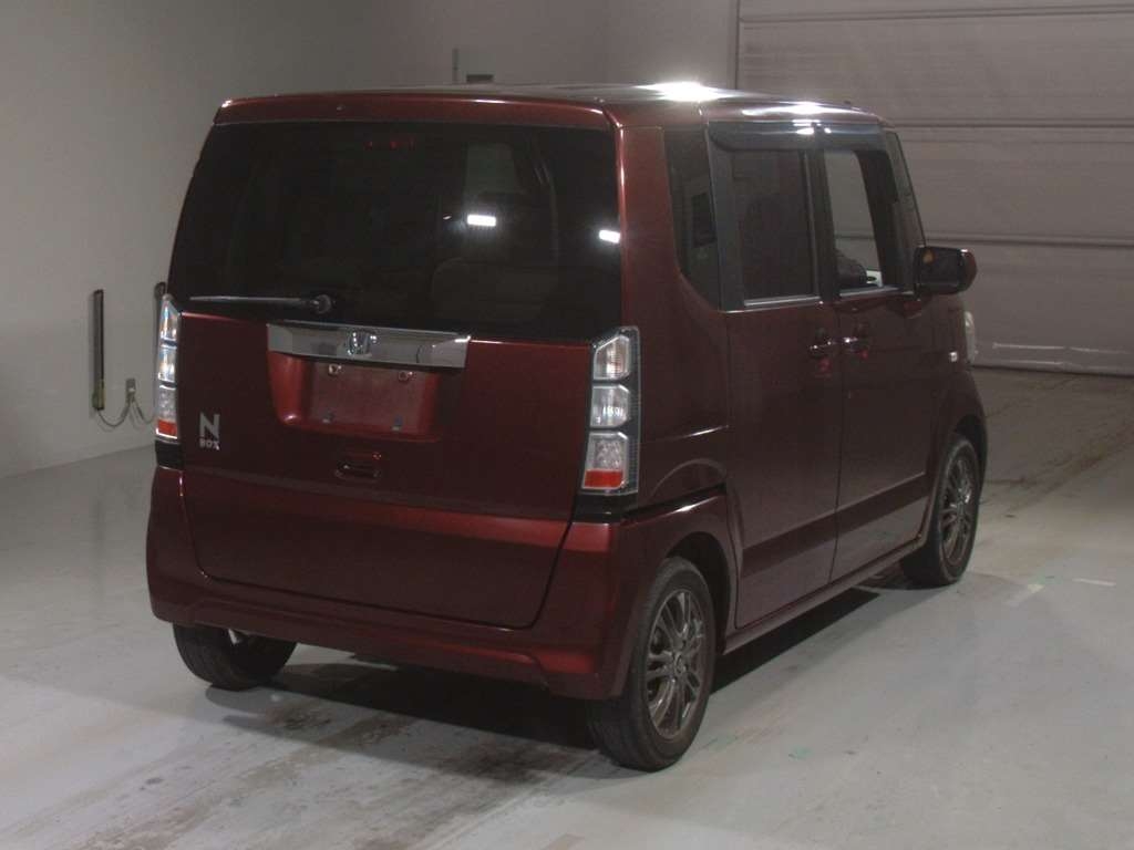 HONDA N-BOX+