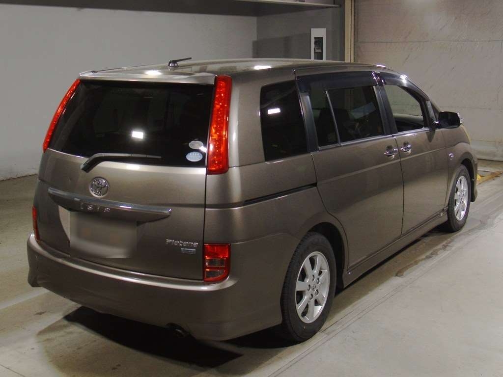 TOYOTA ISIS
