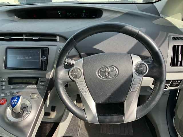 TOYOTA PRIUS PHV