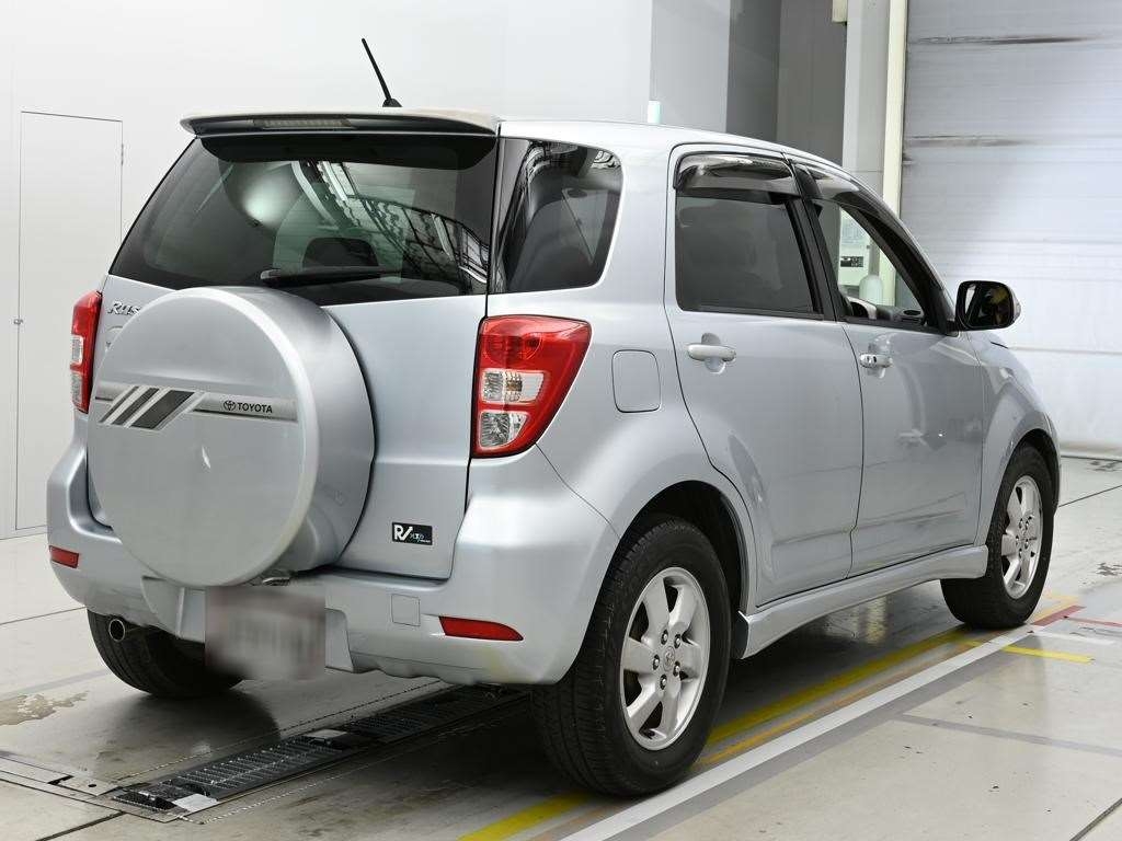 TOYOTA RUSH