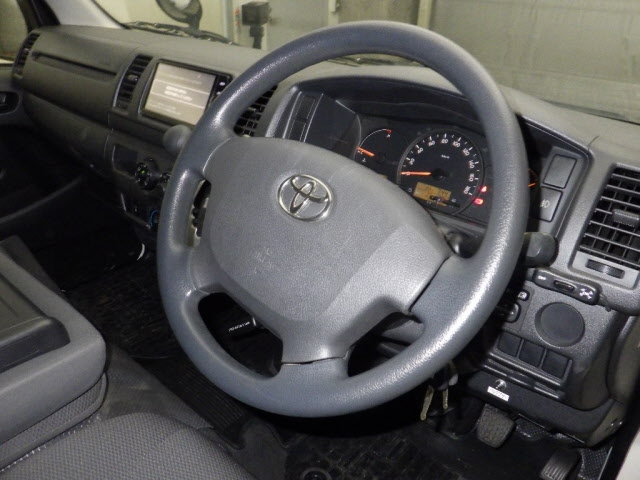 TOYOTA REGIUS ACE