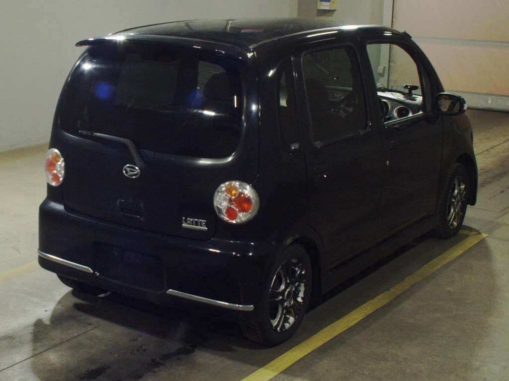 DAIHATSU MOVE LATTE