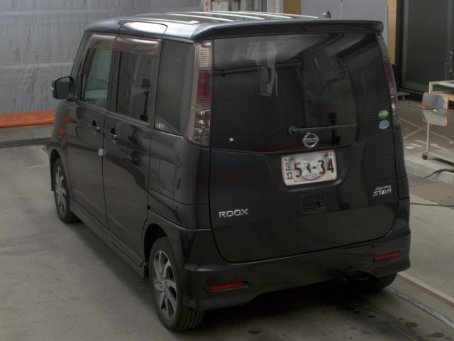 NISSAN ROOX