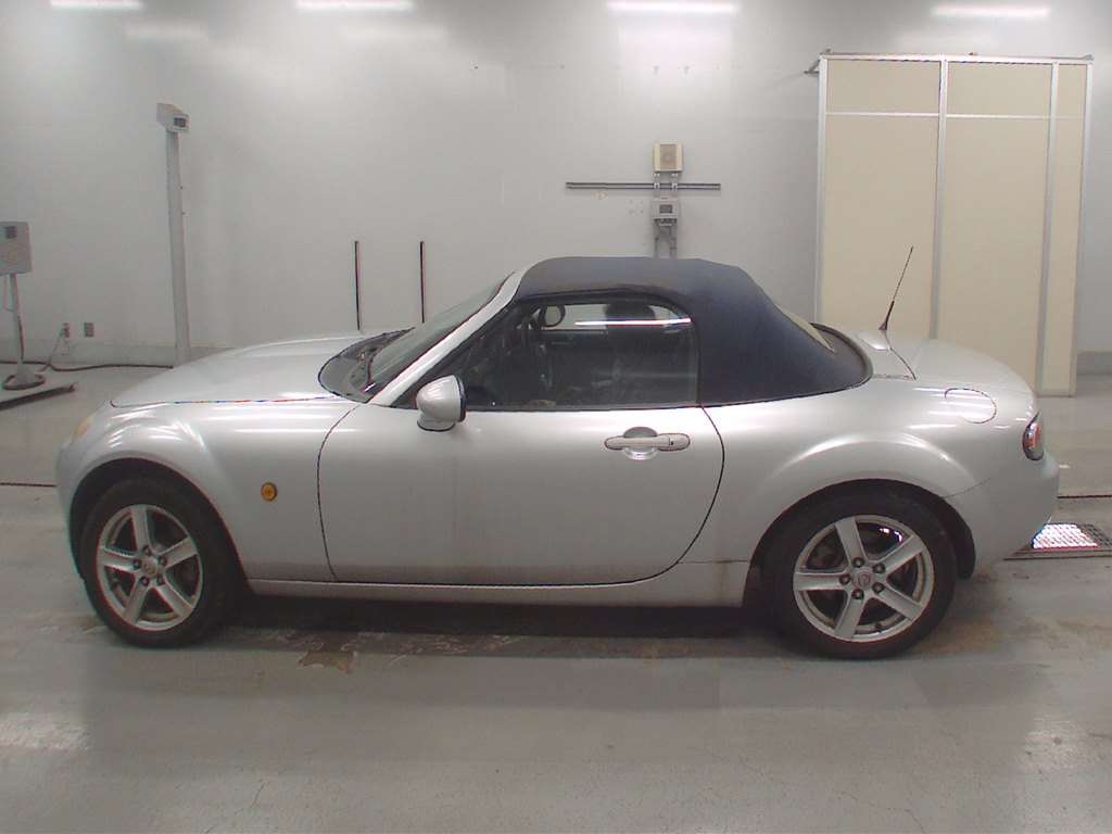 MAZDA ROADSTER