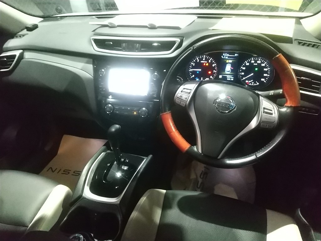 NISSAN X-TRAIL