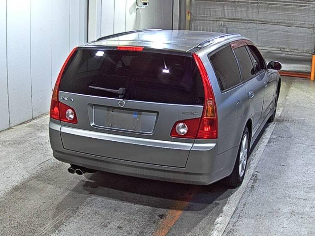 NISSAN STAGEA