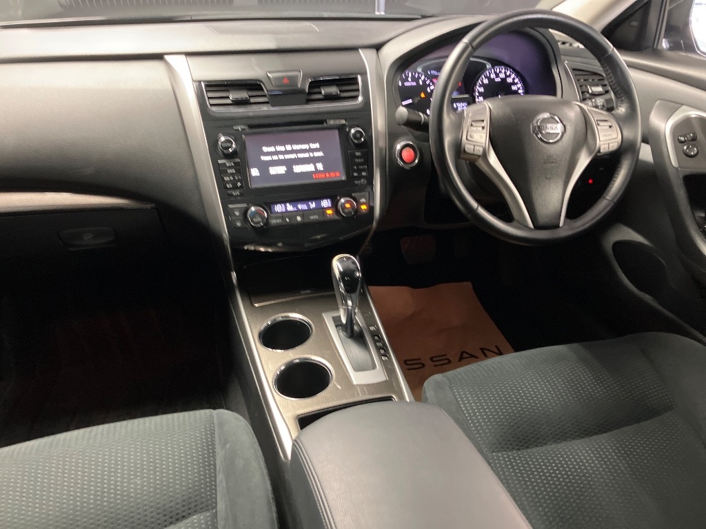 NISSAN TEANA