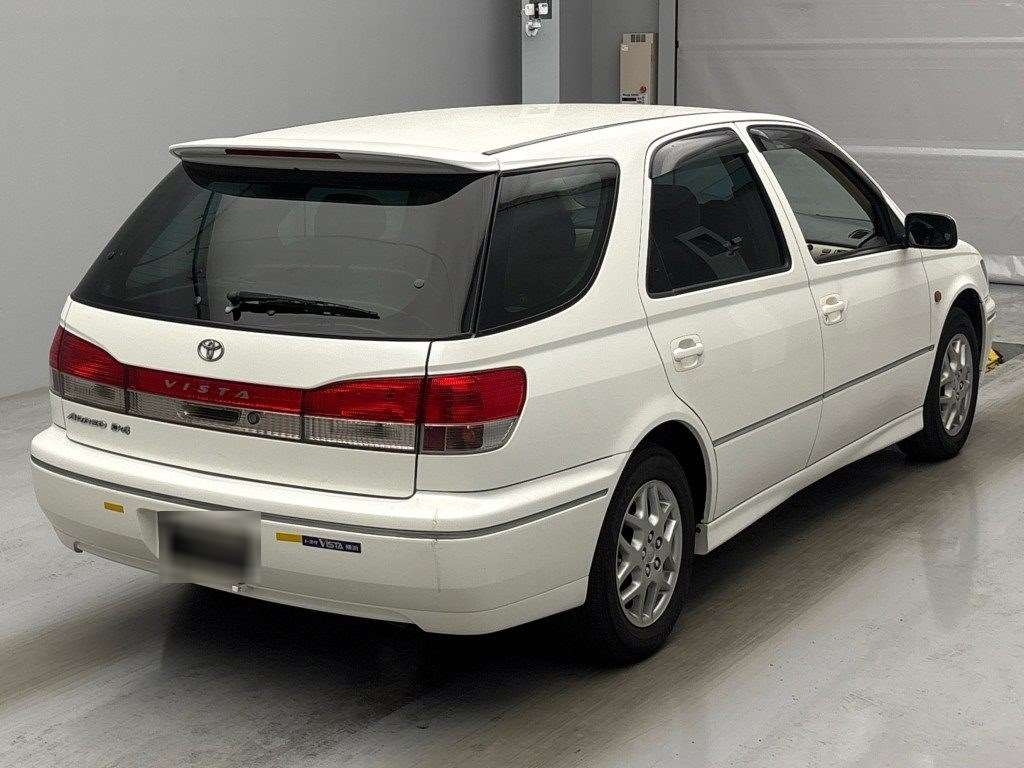 TOYOTA VISTA ARDEO