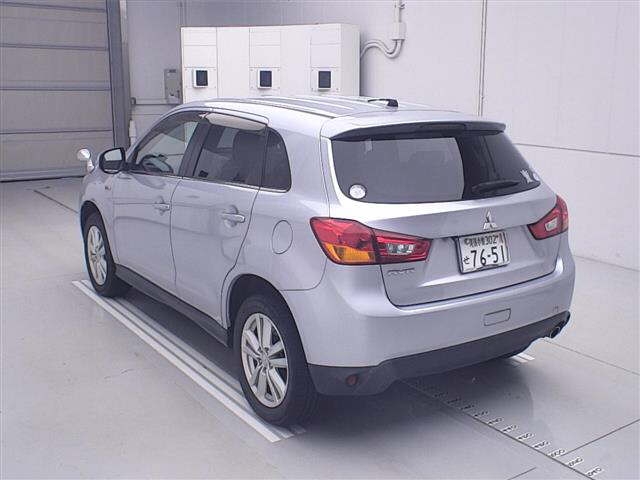 MITSUBISHI RVR