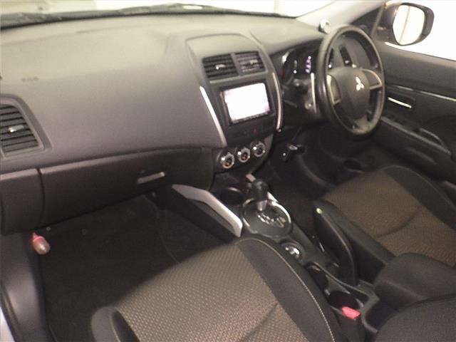 MITSUBISHI RVR