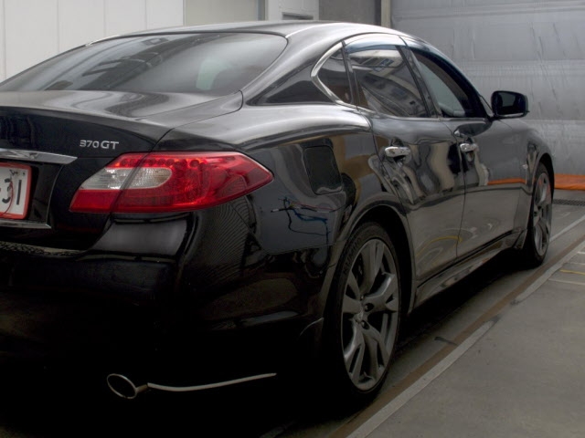 NISSAN FUGA