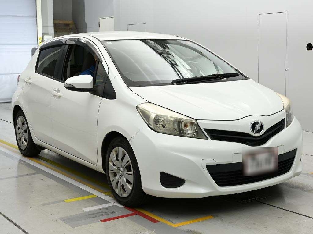 TOYOTA VITZ
