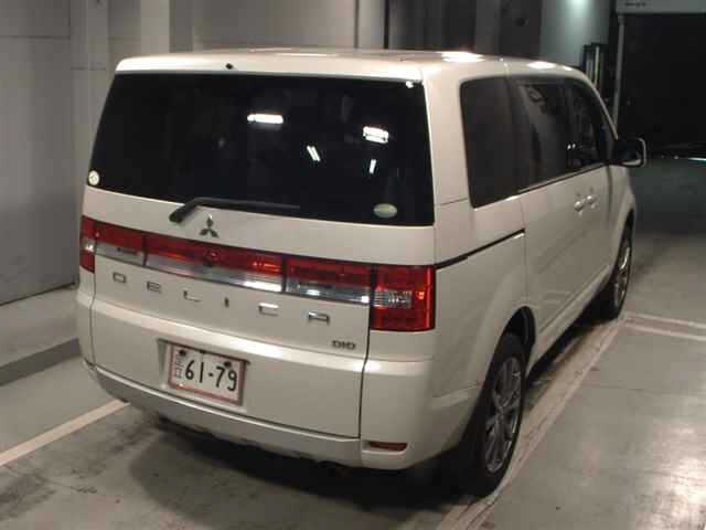 MITSUBISHI DELICA D:5