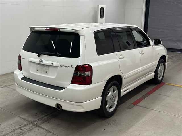 TOYOTA KLUGER V