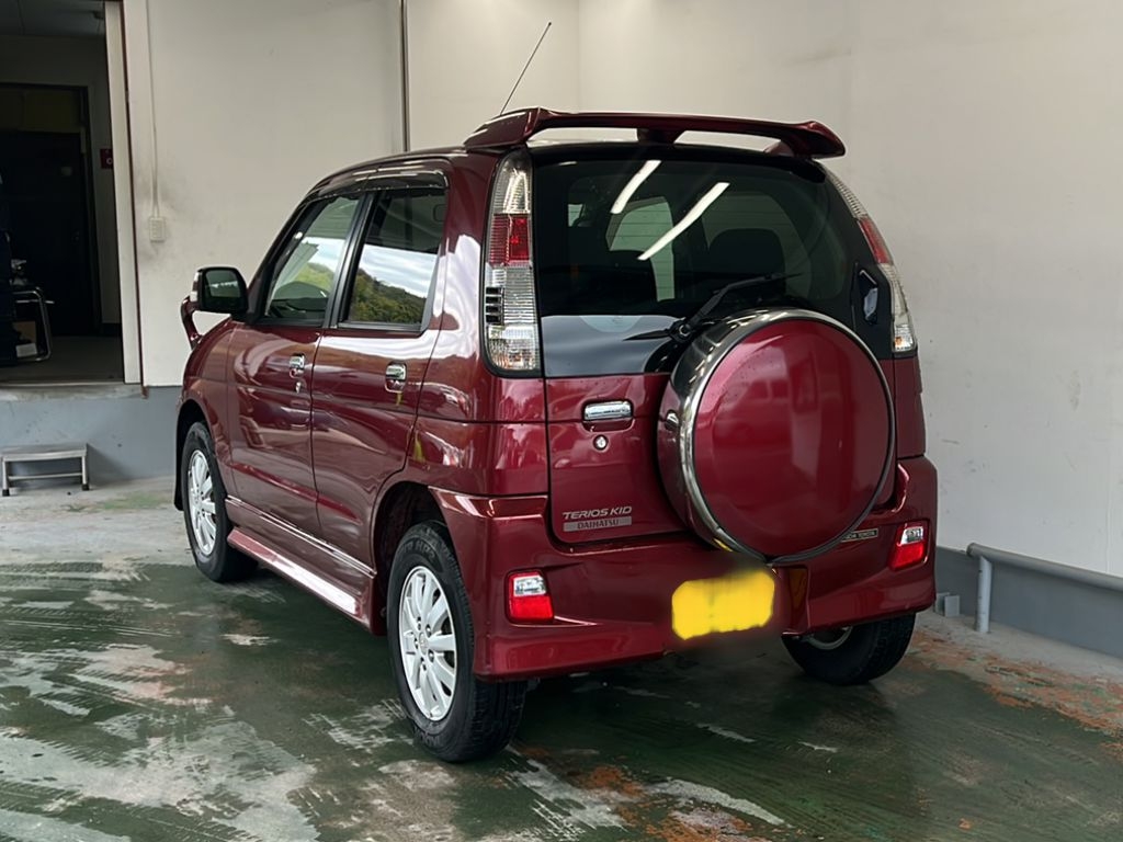 DAIHATSU TERIOS KID