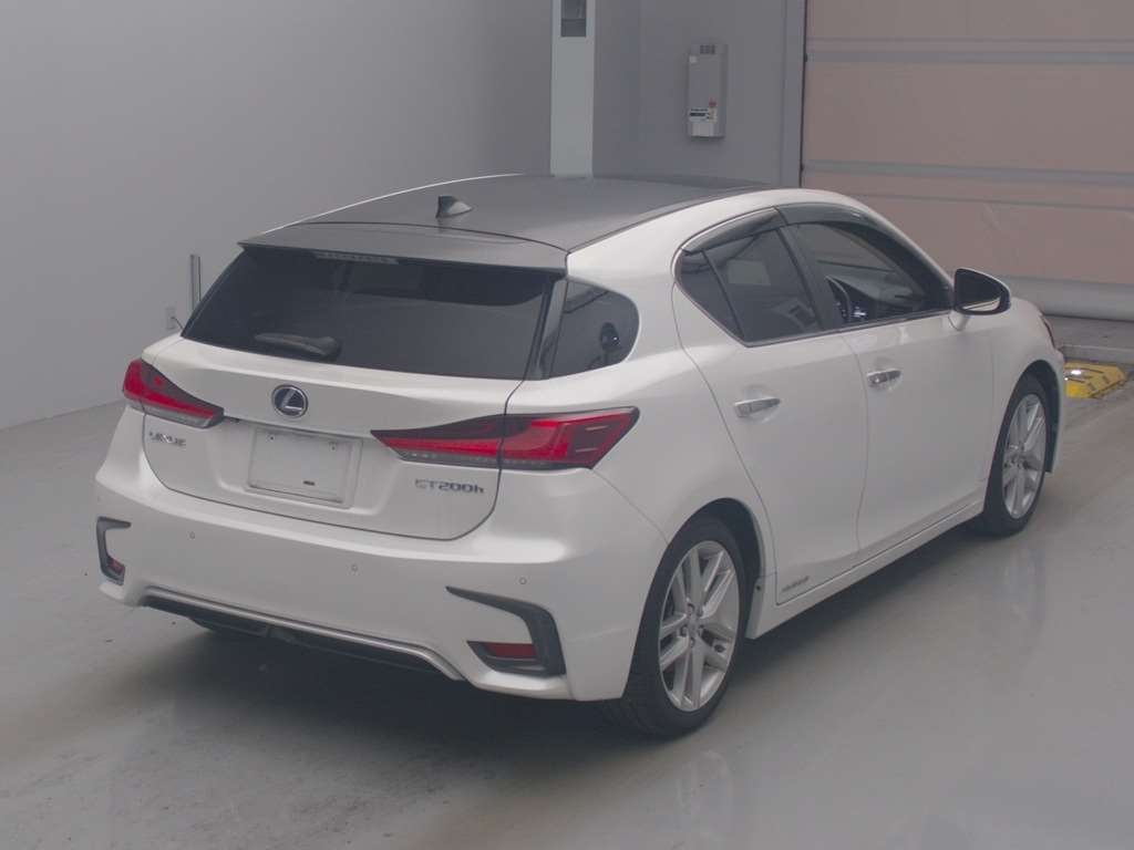 LEXUS CT200H