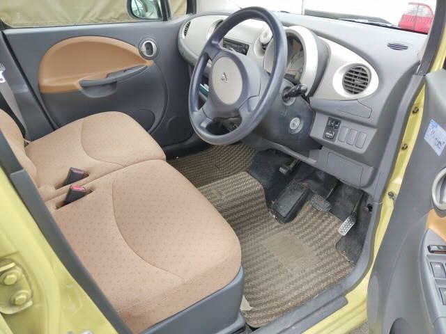 DAIHATSU MOVE LATTE