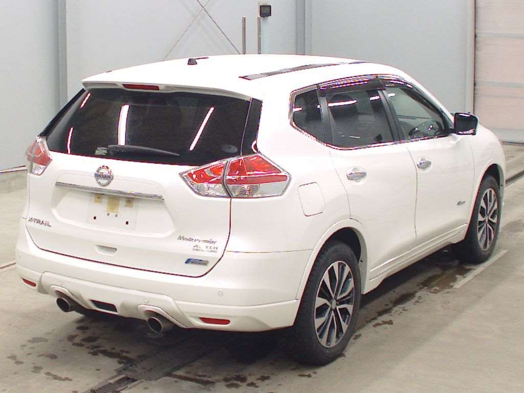NISSAN X-TRAIL