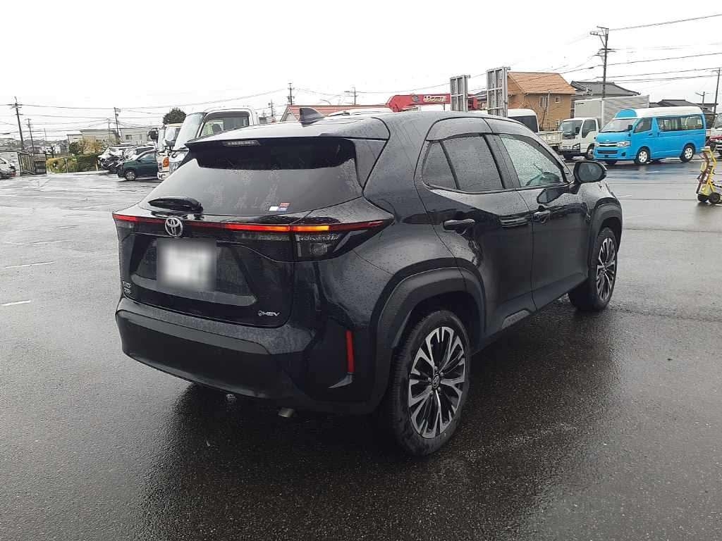 TOYOTA YARIS CROSS