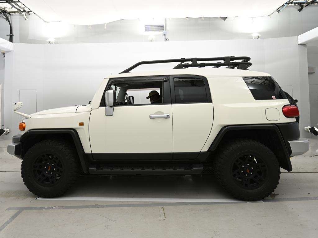 TOYOTA FJ CRUISER