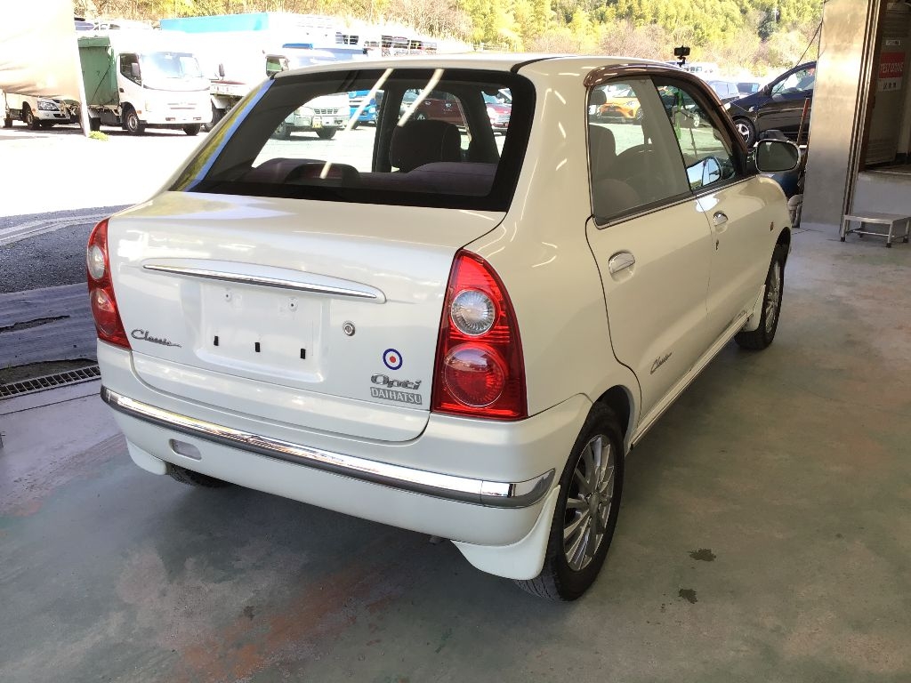DAIHATSU OPTI