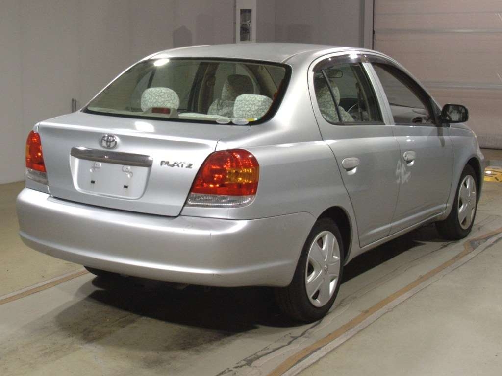 TOYOTA PLATZ