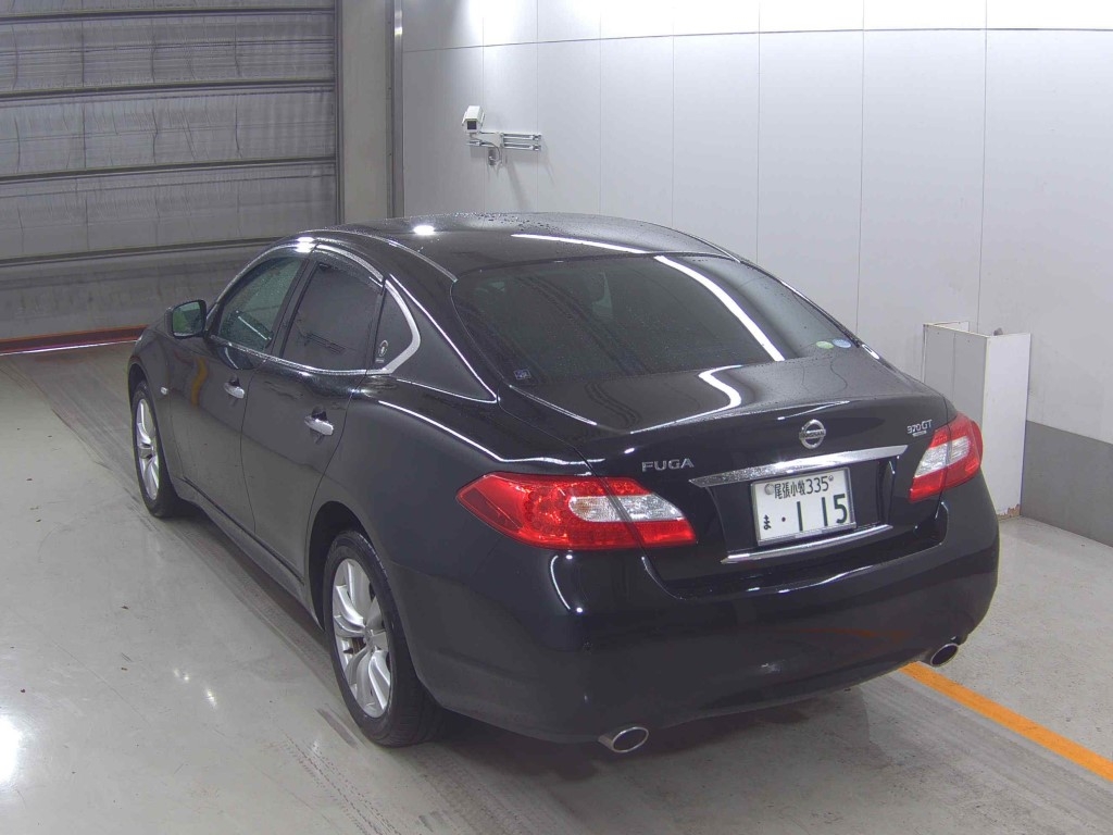 NISSAN FUGA