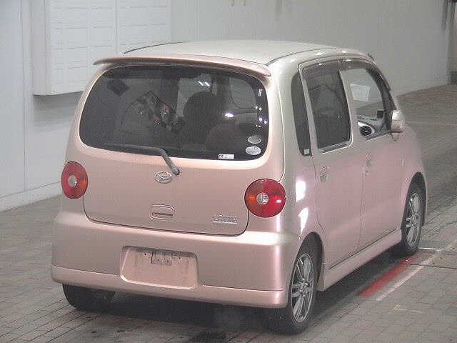 DAIHATSU MOVE LATTE