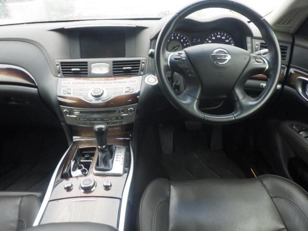 NISSAN FUGA