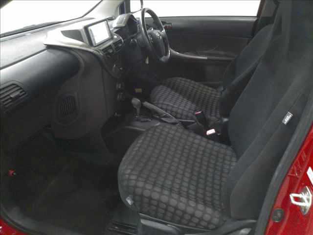 TOYOTA IQ