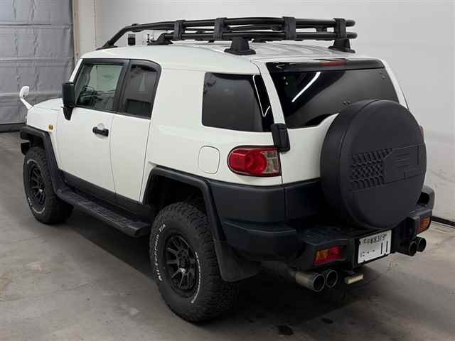 TOYOTA FJ CRUISER