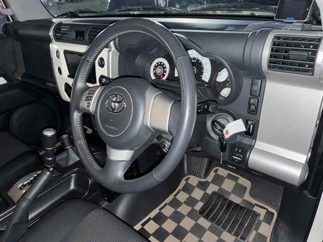 TOYOTA FJ CRUISER