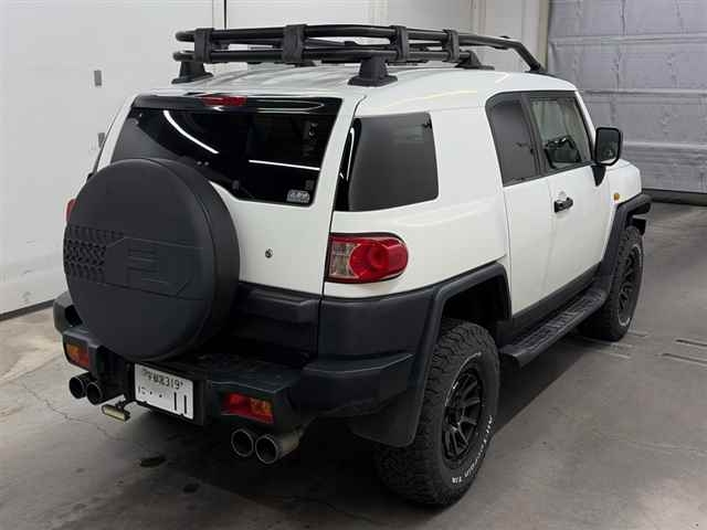 TOYOTA FJ CRUISER