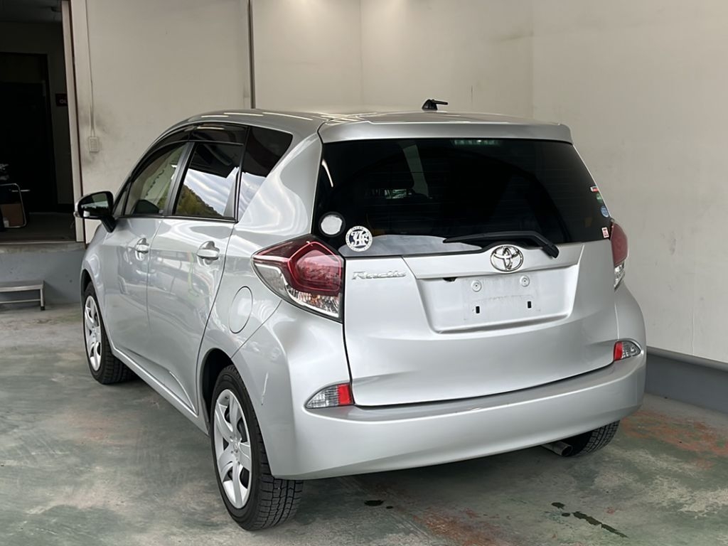 TOYOTA RACTIS